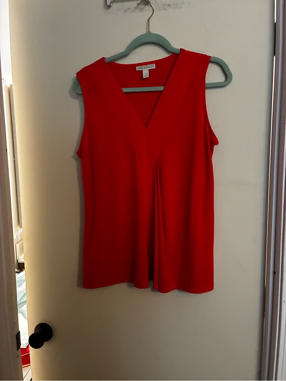 Dana BuchMan Red V-Neck Sleeveless Pleat Front Top New Without Tags